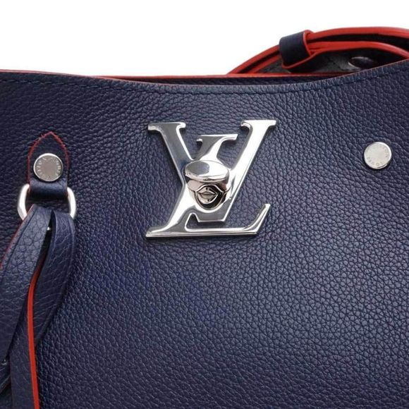 LockMe Bucket  Grain Calf Leather Diagonal Marine Rouge Navy - Picture 9 of 11